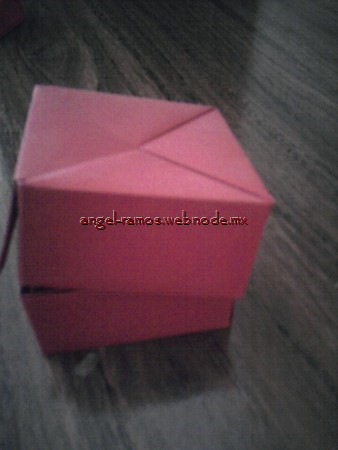 Caja cuadrada.